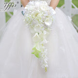 butterfly bridal bouquet white pink wedding